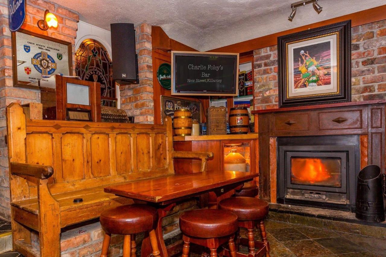 Charlie Foleys Bed & Breakfast Killarney Exterior photo
